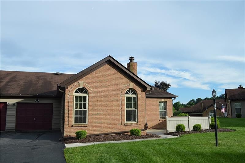 1st image of 30 Ashford Dr