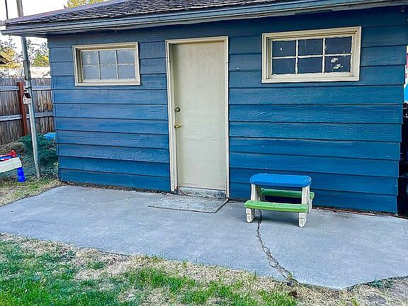 Detached shed