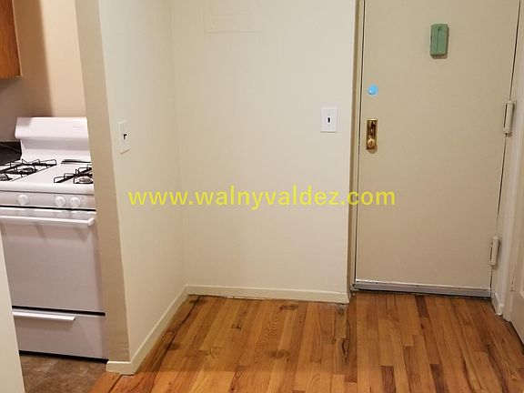 5th image of 1353 Sheridan Ave APT 5C