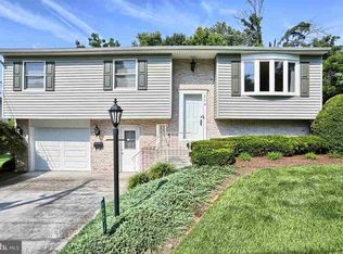 254 Green Lane Dr, Camp Hill, PA 17011