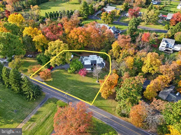 971 Mount Eyre Rd, Washington Crossing, PA 18977