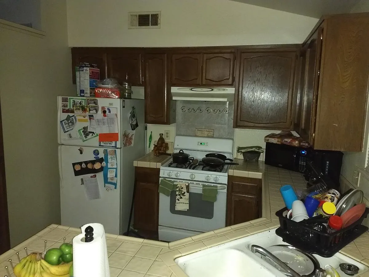 3 bed, 1068 sqft, $1,700 — Photo 2
