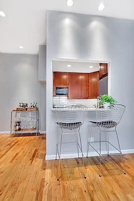 Sold by Cooper & Cooper Real Estate | media 9