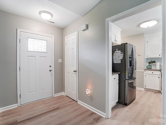 4th image of 6011 Brick Landing Dr