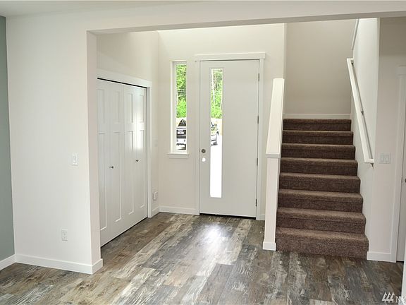 2nd image of 10527 Aqueduct Dr E