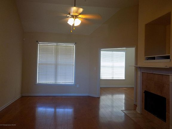 2nd image of 8892 Glen Xing
