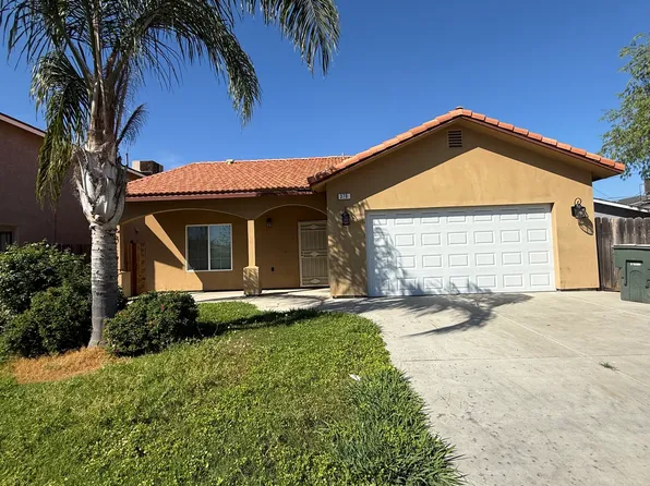 370 W Minarets Ave, Pinedale, CA 93650