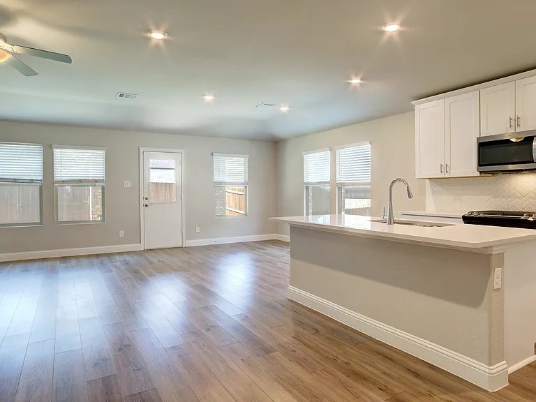 1506 Ironwood Way — Photo 2