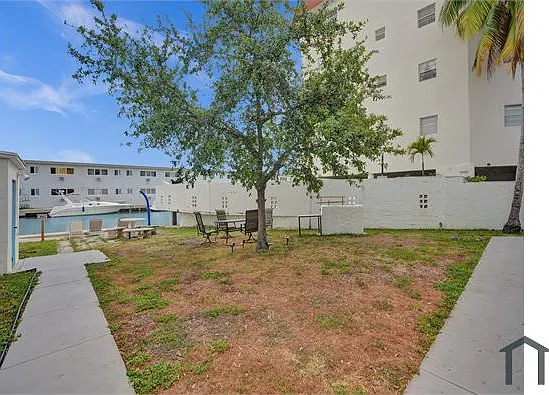 7143 Bonita Dr — Photo 17