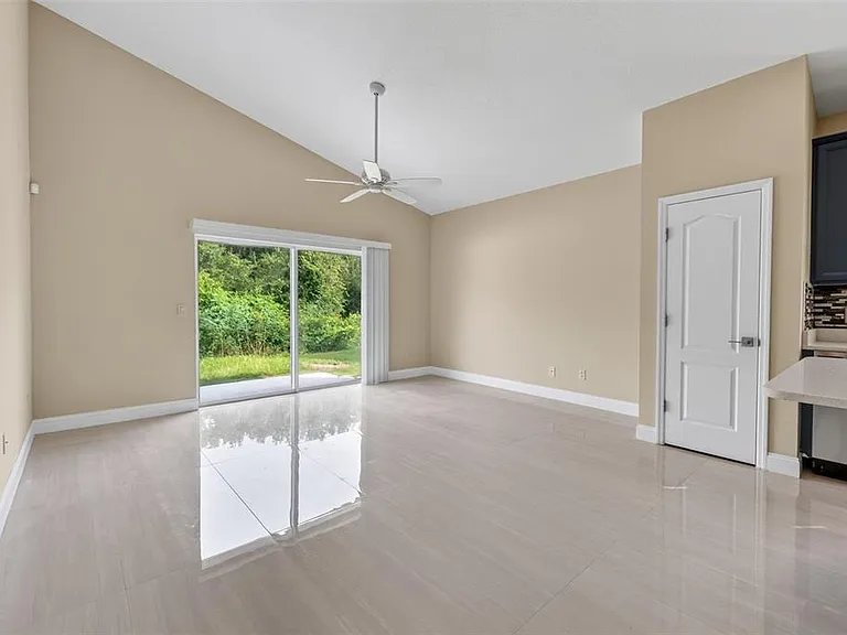 1851 Great Falls Way — Photo 31
