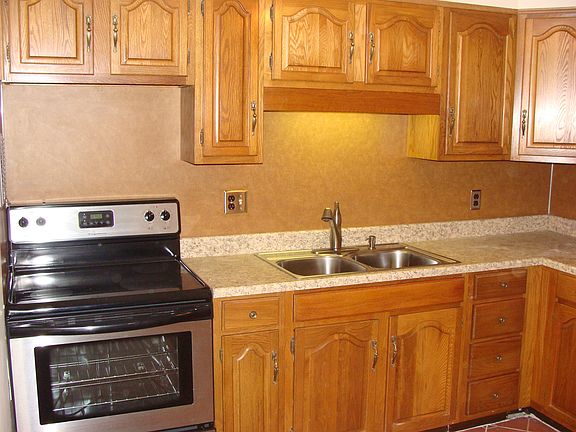 2nd image of 1207 Merion Ave