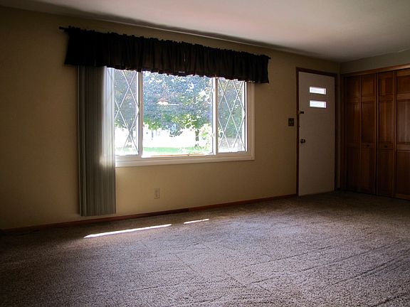 4th image of 9315 Dorothy Dr