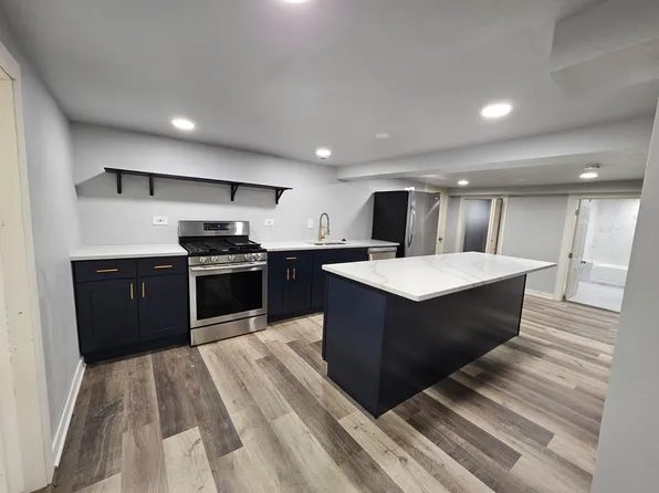 2408 W Grenshaw St APT 1, Chicago, IL 60612