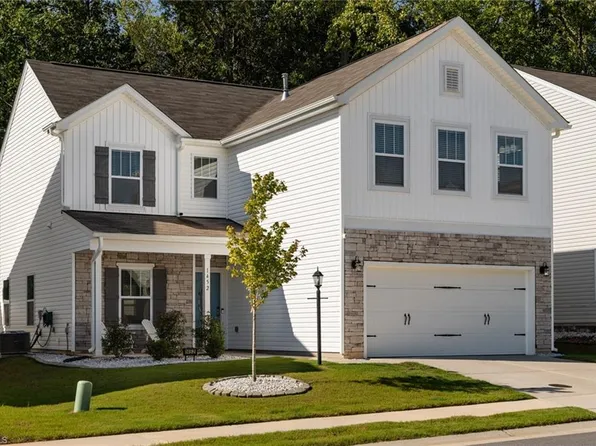 1452 Seawatch Dr, Winston Salem, NC 27127