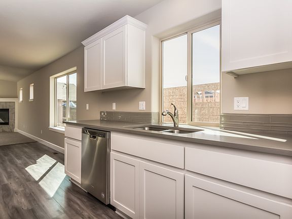 Photos of similar product. Not actual home.