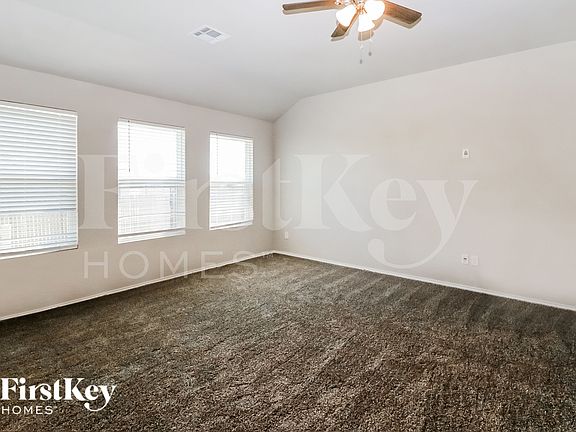 3rd image of 232 Klare Ct