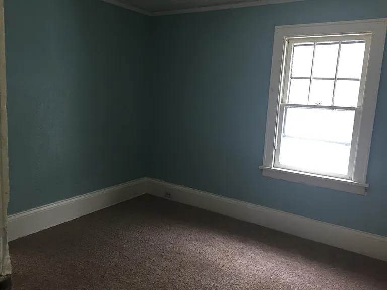986 Chalker St — Photo 10