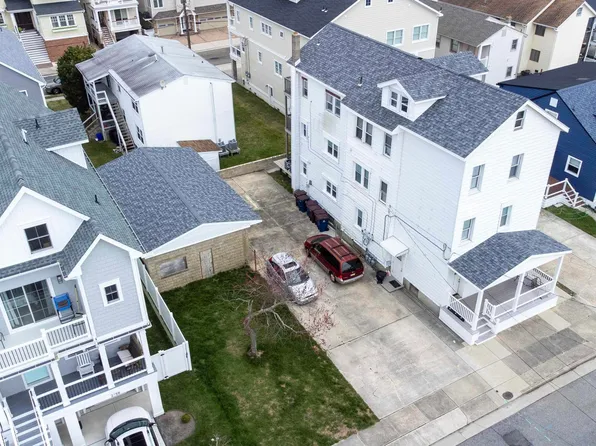 213 N Suffolk Ave, Ventnor, NJ 08406