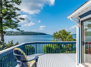 1643 Hazen Shores Ct, Freeland, WA 98249