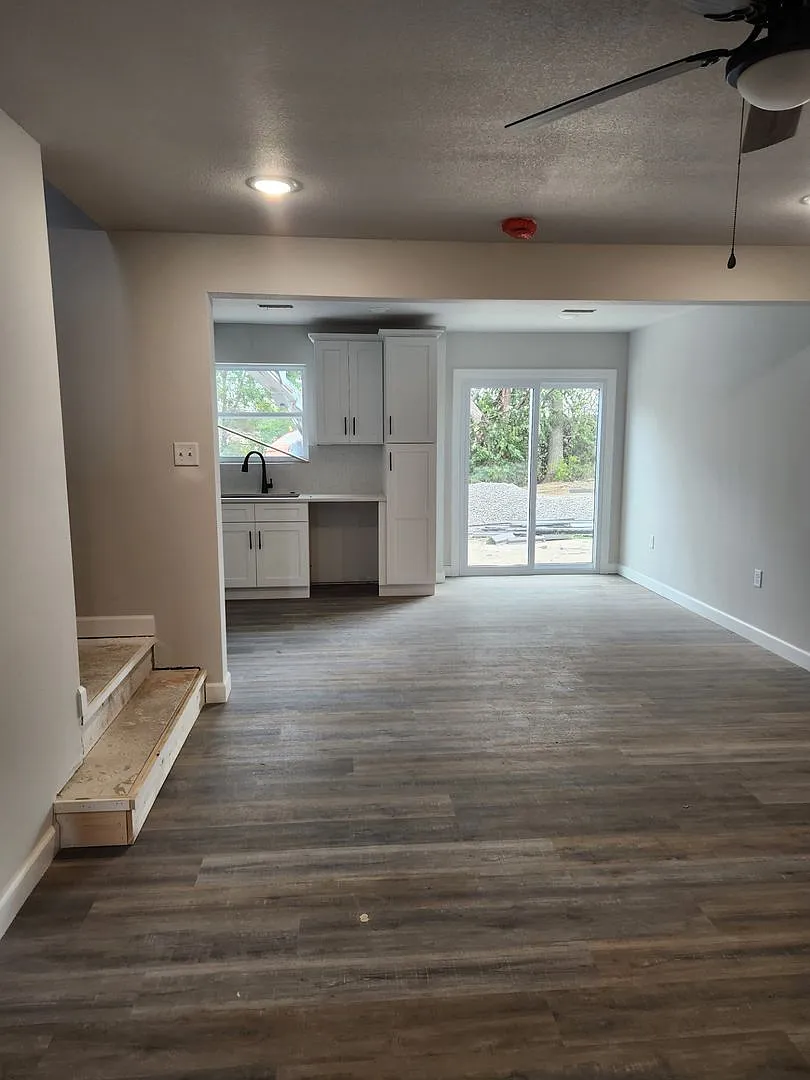 91 Se 381 Rd - Bryson Lake — Photo 2