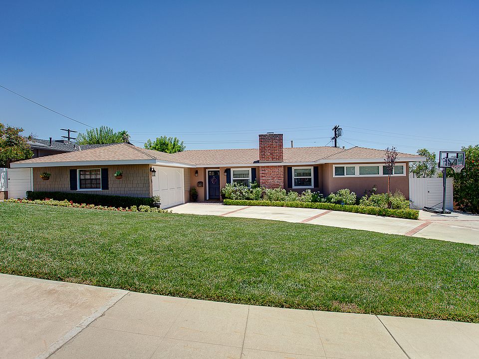 1st image of 2516 N Orchard Dr