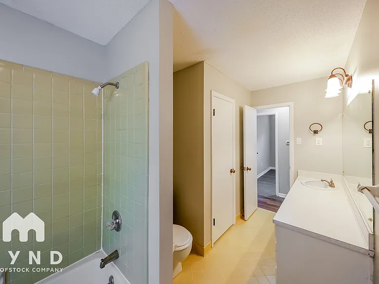 3767 Chestnut Ridge Ln — Photo 12