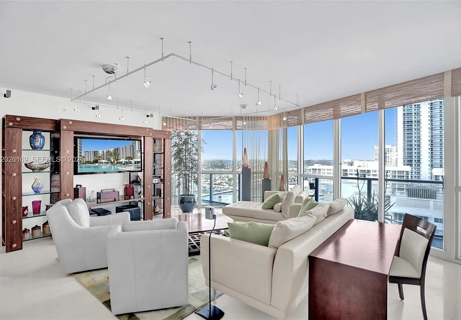 Ocean Palms Condo — Photo 3