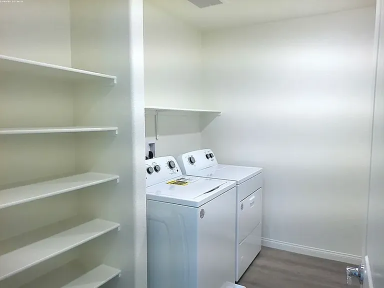 3428 W Rush Ave — Photo 10