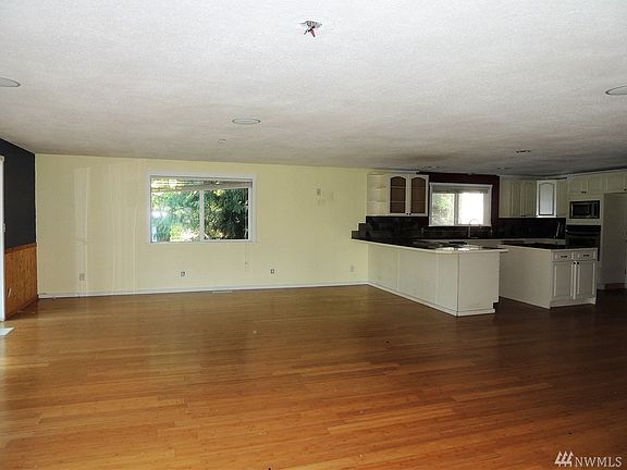 5th image of 19205 68th St E