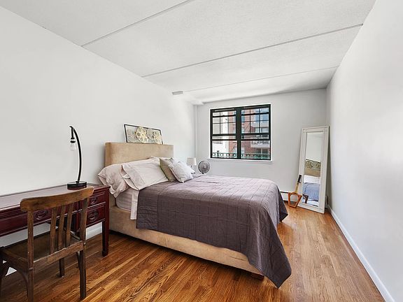 5th image of 507 E 13th St #B4