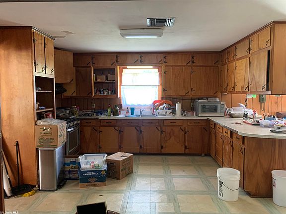5th image of 5500 Windmill Dr