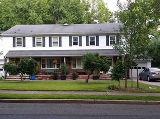 78 Forsythia Ln #B, Paramus, NJ 07652