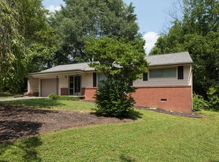 1412 Holman Dr, Knoxville, TN 37909