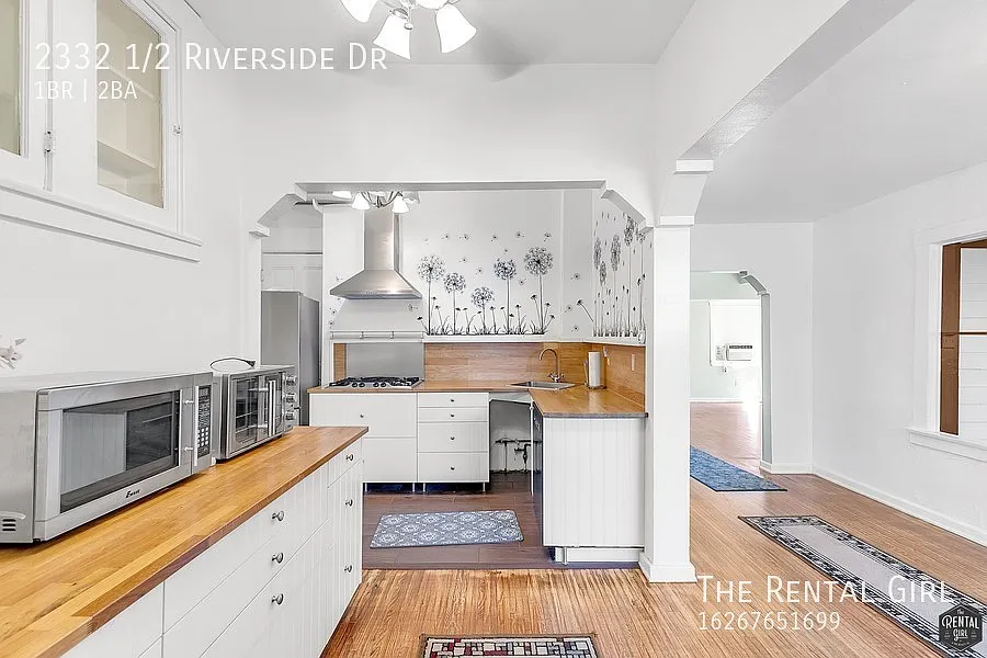 Sweet 1 Bed/ 1.5 Bath + Bonus Room In Frogtown/Silver Lake | Hillside Oasis | Private Upper Deck/... — Photo 4