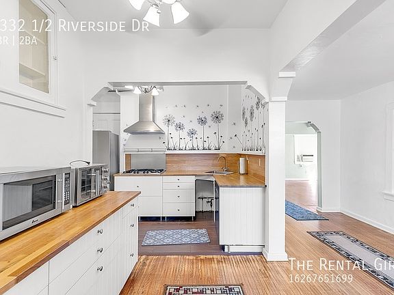 4th image of 2332 1/2 Riverside Dr