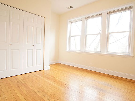 4th image of 3428-30 W Parker Ave #3428-G