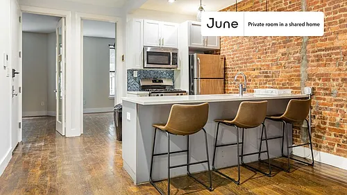 1131 Broadway #B Photo 1