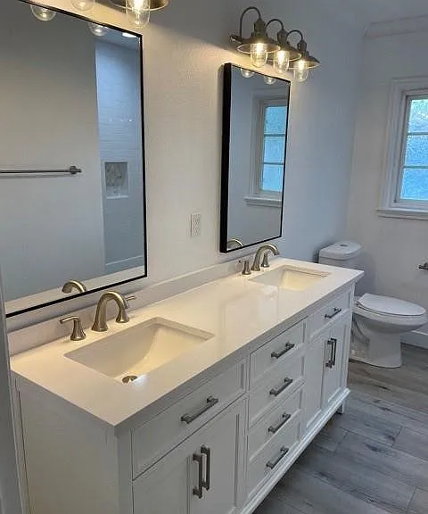 12472 Woodlawn Ave — Photo 8