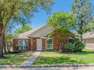 6901 Bentley Ave, Fort Worth, TX 76137