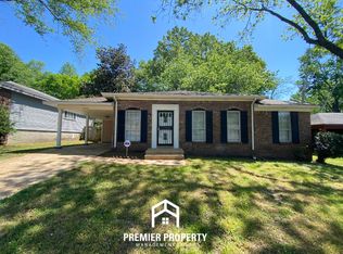 4040 Sandburg St, Memphis, TN 38128