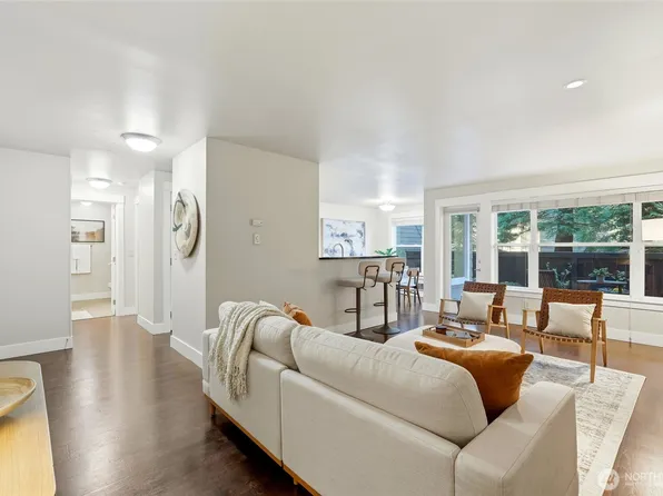 22910 90th Avenue W #D105, Edmonds, WA 98026