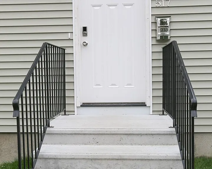 517 Admiral St — Photo 3