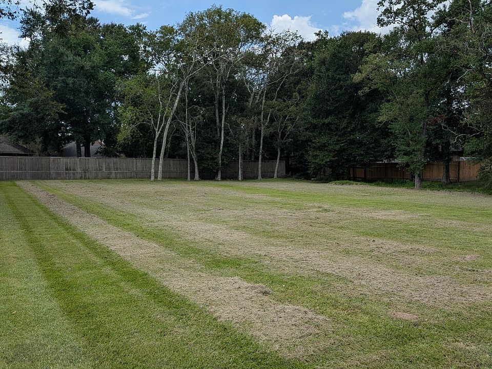 2nd image of 104 Running Deer Dr #A