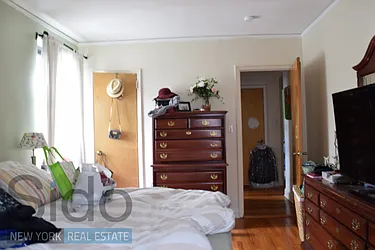 Rented by Sido New York LLC