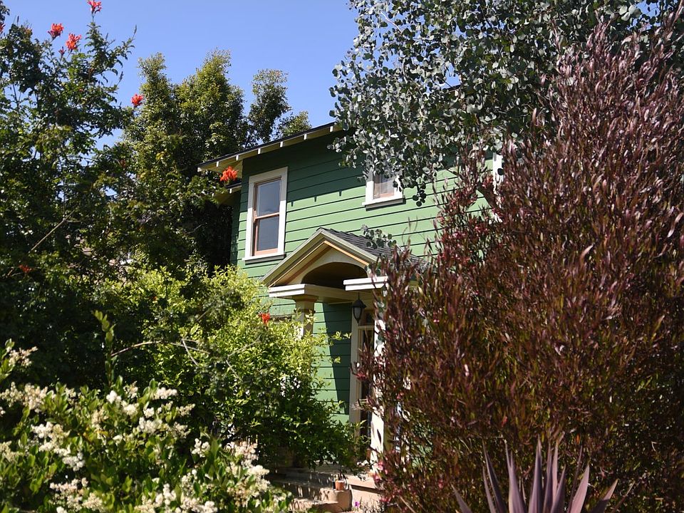 1st image of 207 N Avenue 52