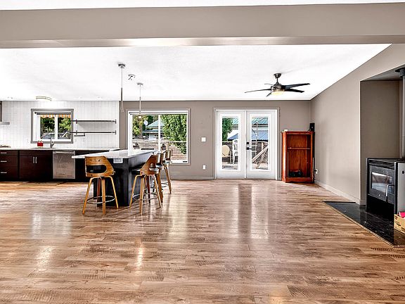 2nd image of 361 Ridge Dr #11