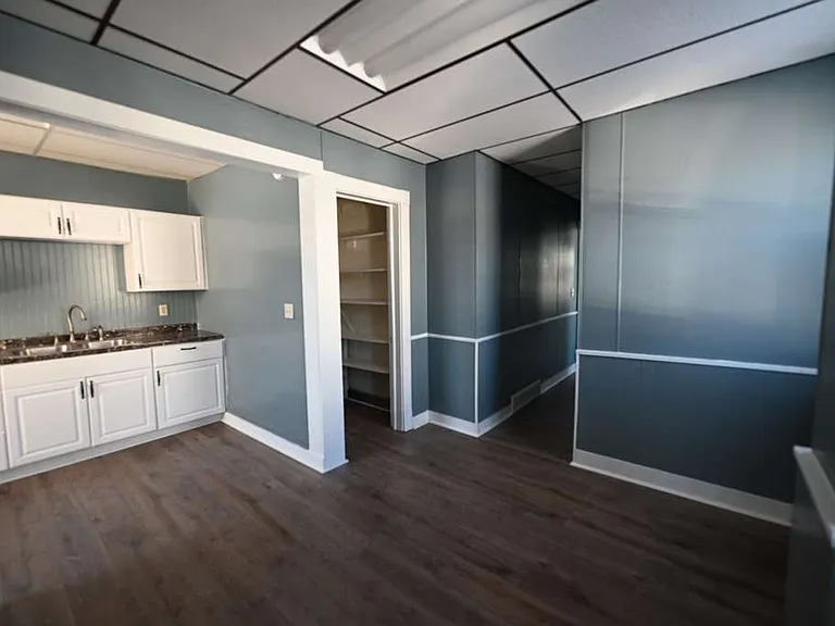 4 Washington St #1 — Photo 3