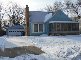 910 Kelsey St NE, Grand Rapids, MI 49505