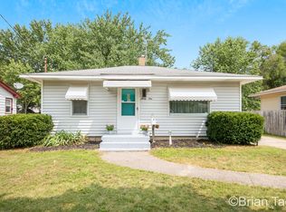 31 Maplelawn St SW, Wyoming, MI 49548
