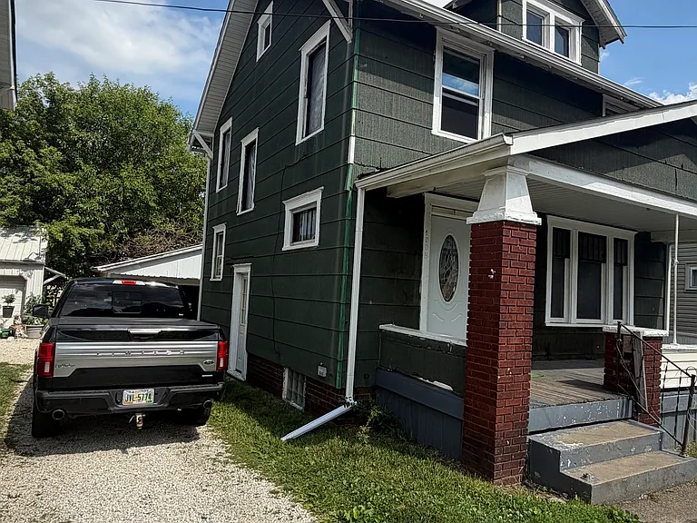 1008 Bedford Ave SW — Photo 3